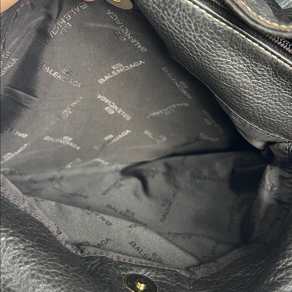Balenciaga Vintage Black Leather "City" Shoulder Bag - Excellent Condition - Picture 16 of 17